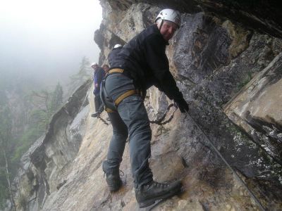 005-Unterwegs im Klettersteig Lehner Wasserfall